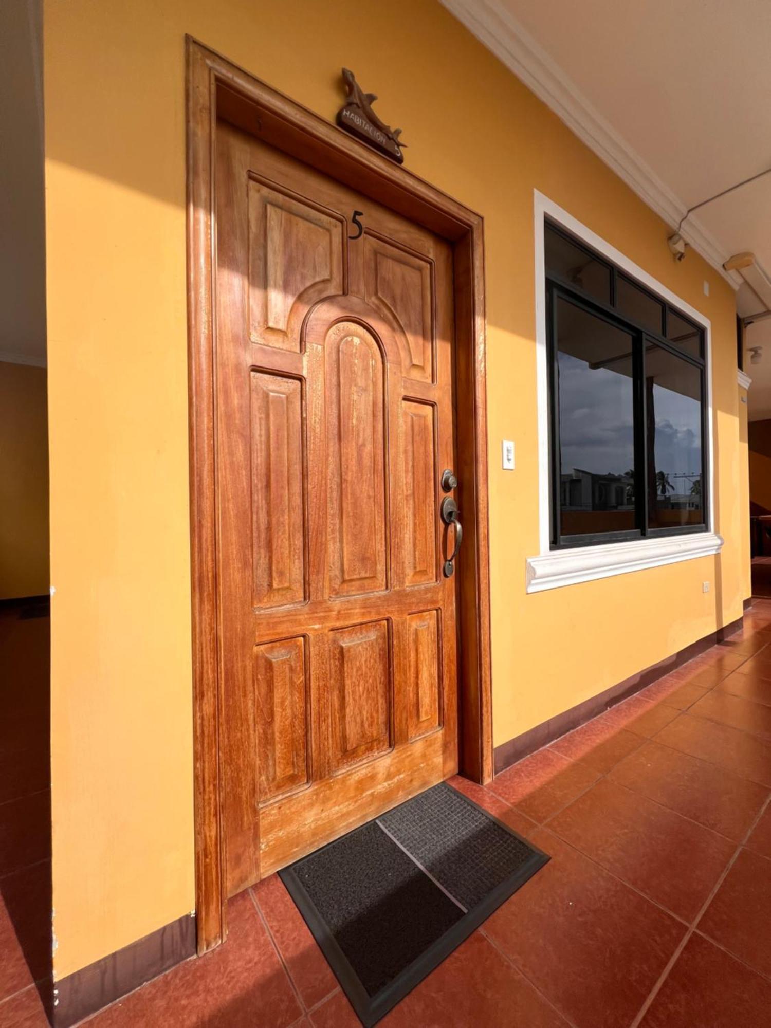 Hostal Casa Cascada Puerto Ayora  Exterior foto