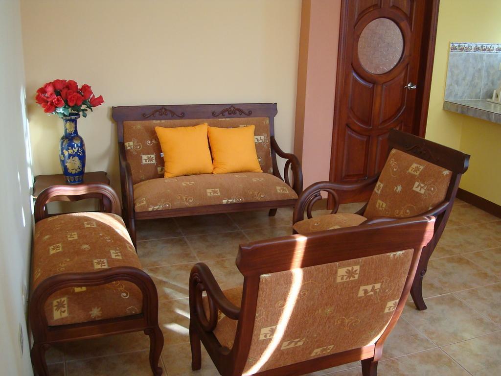 Hostal Casa Cascada Puerto Ayora  Quarto foto