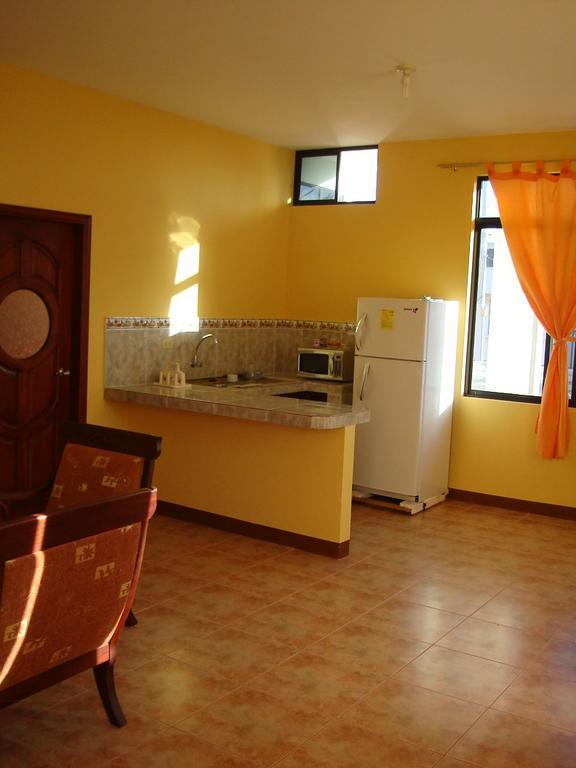 Hostal Casa Cascada Puerto Ayora  Quarto foto